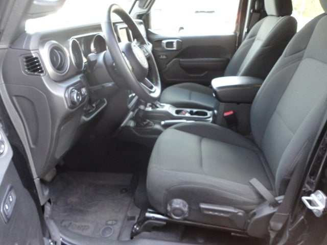 2023 Jeep Wrangler Base