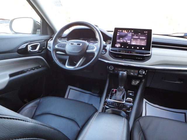 2022 Jeep Compass Base